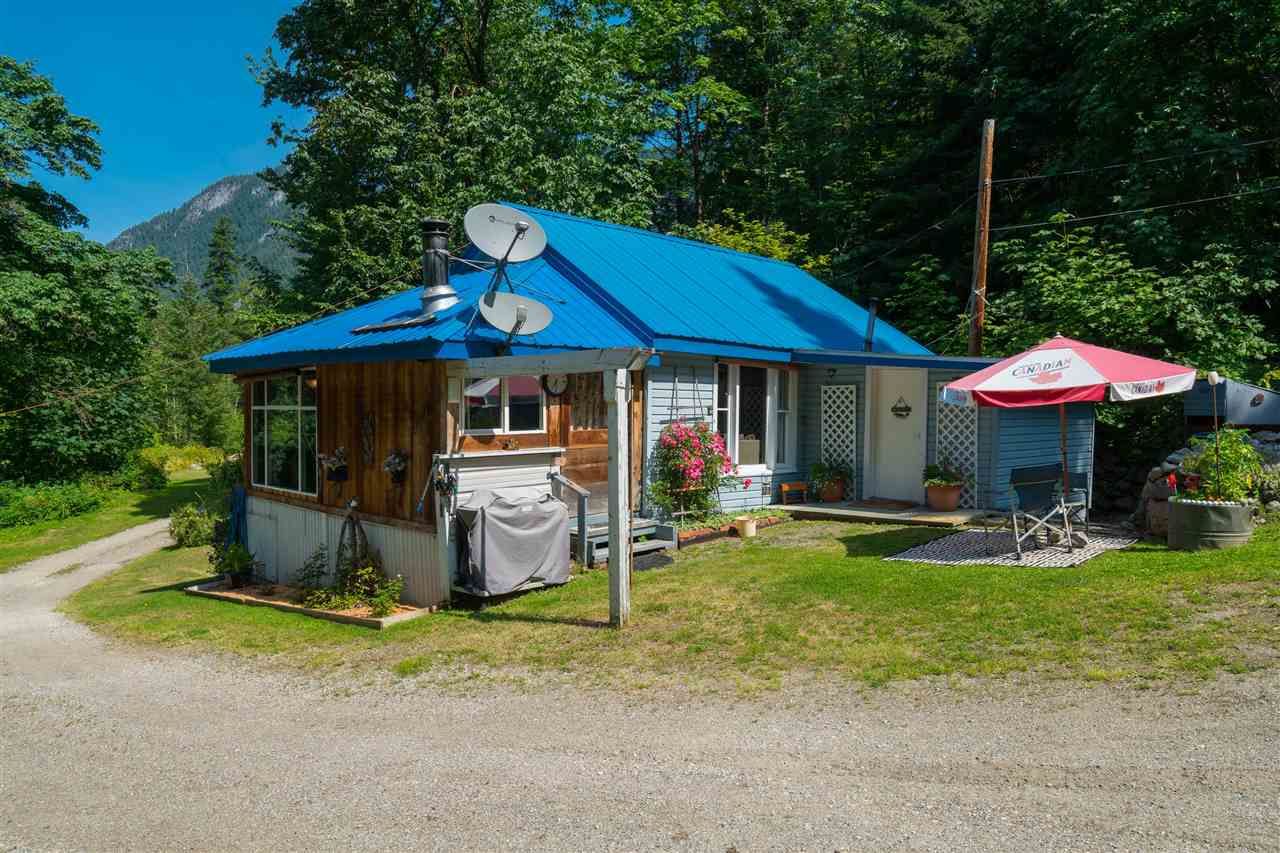Main Photo: 41205 TRANS CANADA Highway in Yale: Yale - Dogwood Valley House for sale (Hope)  : MLS®# R2473815