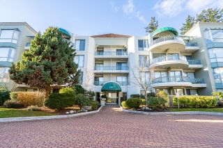 Photo 1: 205 1725 MARTIN Drive in White Rock: Sunnyside Park Surrey Condo for sale in "SouthWynd" (South Surrey White Rock)  : MLS®# R2758424