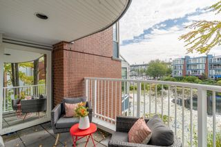 Photo 28: 1598 ISLAND PARK Walk in Vancouver: False Creek Townhouse for sale in "The Lagoons" (Vancouver West)  : MLS®# R2813944