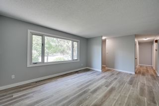 Photo 3: 15223 59 Street in Edmonton: Zone 02 House for sale : MLS®# E4342299