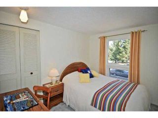 Photo 8: 748 CEDARILLE Way SW in CALGARY: Cedarbrae Residential Detached Single Family for sale (Calgary)  : MLS®# C3518750