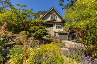 Photo 1: 1932 Brighton Ave in Victoria: Vi Fairfield East House for sale : MLS®# 936948
