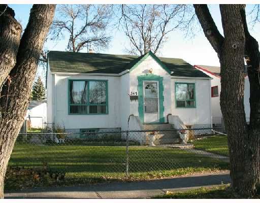 Main Photo:  in WINNIPEG: East Kildonan Single Family Detached for sale (North East Winnipeg)  : MLS®# 2718642