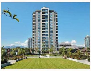 Photo 1: 501 4182 DAWSON Street in Burnaby: Brentwood Park Condo for sale in "TANDEM 3" (Burnaby North)  : MLS®# V757253