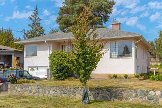 Photo 1: 914 McNaughton Ave in Esquimalt: Es Gorge Vale House for sale : MLS®# 924848