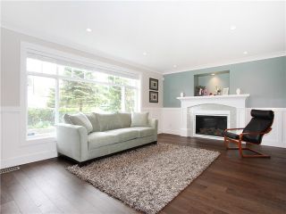 Photo 2: 415 E 6TH Street in North Vancouver: Lower Lonsdale House for sale : MLS®# V1058449