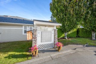 Photo 36: 111 1919 St. Andrews Pl in Courtenay: CV Courtenay East Row/Townhouse for sale (Comox Valley)  : MLS®# 945085