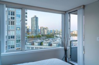 Photo 10: 906 1288 MARINASIDE Crescent in Vancouver: Yaletown Condo for sale (Vancouver West)  : MLS®# R2876670
