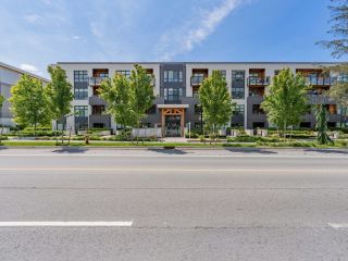 Photo 2: 410 733 E 3RD Street in North Vancouver: Queensbury Condo for sale in "Green on Queensbury" : MLS®# R2699852