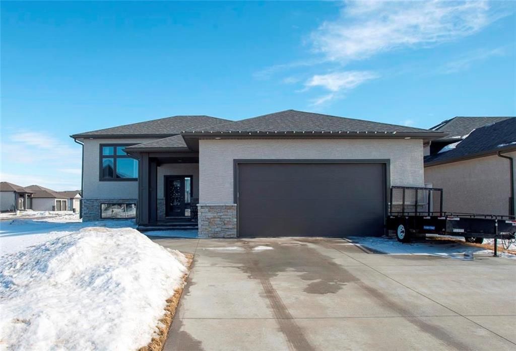 Main Photo: 184 St. Andrews Way in Niverville: The Highlands Residential for sale (R07)  : MLS®# 202103344