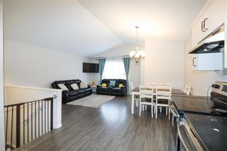 Photo 3: 72 Vivian Avenue in Winnipeg: St Vital Residential for sale (2D)  : MLS®# 202227226