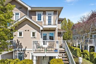 Photo 29: 12 1043 Caledonia Ave in Victoria: Vi Central Park Row/Townhouse for sale : MLS®# 901228
