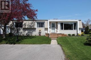 Photo 23: 158 MISSISSAUGA Place in Grand Bend: House for sale : MLS®# 40418114