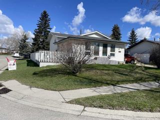 Photo 2: 892 Abbotsford Drive NE in Calgary: Abbeydale Detached for sale : MLS®# A2128547