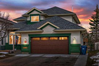 Photo 2: 92 Douglas Woods Grove SE in Calgary: Douglasdale/Glen Detached for sale : MLS®# A2118541