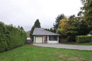 Photo 1: 17 11464 FISHER STREET in Maple Ridge: East Central House for sale : MLS®# R2645049