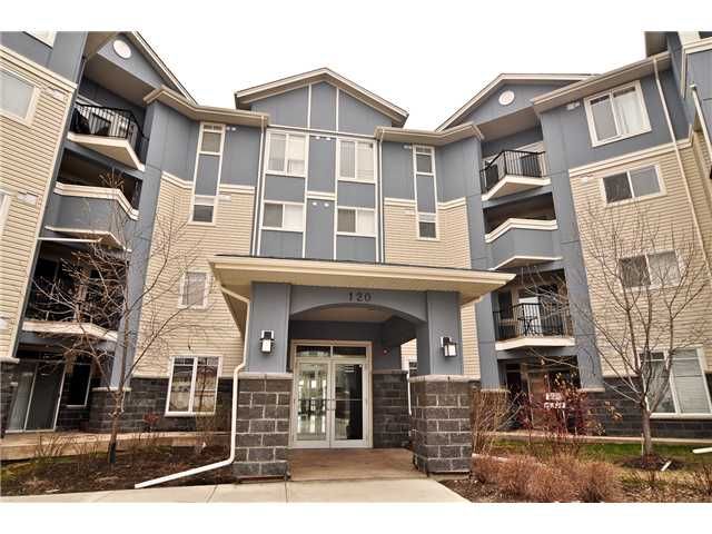 FEATURED LISTING: 302 - 120 COUNTRY VILLAGE Circle Northeast CALGARY