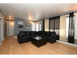 Photo 5: 3307 AVONHURST Drive in Regina: Coronation Park Single Family Dwelling for sale (Regina Area 03)  : MLS®# 528624