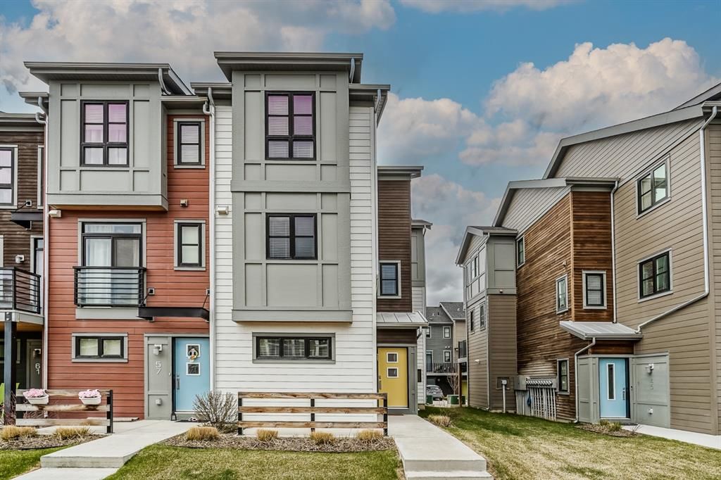 Main Photo: 53 Walden Common SE in Calgary: Walden Row/Townhouse for sale : MLS®# A1214240