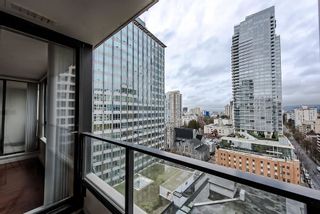 Photo 1: 1607 938 SMITHE Street in Vancouver: Downtown VW Condo for sale in "ELECTRIC AVENUE" (Vancouver West)  : MLS®# R2334668