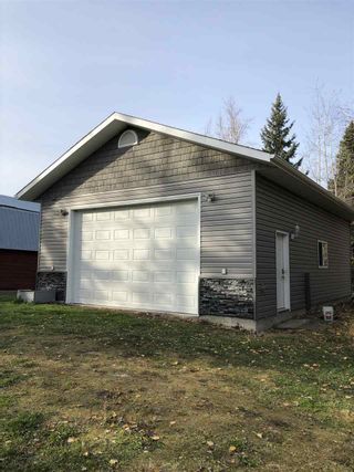 Photo 12: 3875 SUNSHINE Crescent in Prince George: Buckhorn House for sale in "BUCKHORN" (PG Rural South (Zone 78))  : MLS®# R2437318
