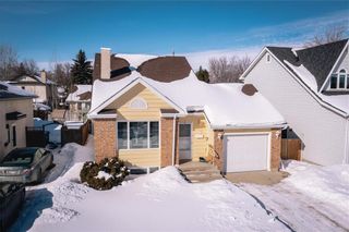 Main Photo: 235 Aubert Rue in Winnipeg: St Boniface Residential for sale (2A)  : MLS®# 202303696