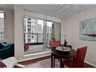 Photo 3: 1904 1055 HOMER Street in Vancouver: Yaletown Condo for sale (Vancouver West)  : MLS®# V971039