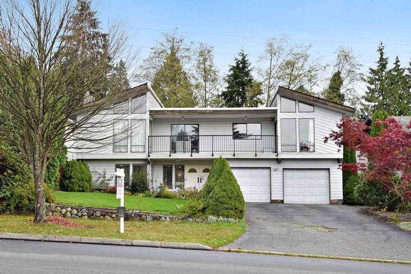 FEATURED LISTING: 2318 KIRKSTONE Road North Vancouver