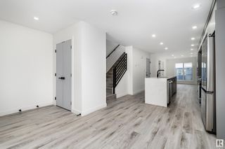 Photo 4: 10509 80 Street in Edmonton: Zone 19 House Half Duplex for sale : MLS®# E4377347