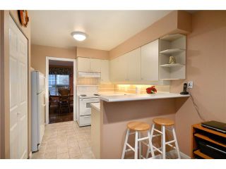 Photo 4: 14 650 ROCHE POINT Drive in North Vancouver: Roche Point Townhouse for sale : MLS®# V863211