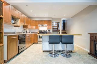 Photo 6: 233 BALMORAL Place in Port Moody: North Shore Pt Moody Townhouse for sale in "Balmoral Place" : MLS®# R2585129