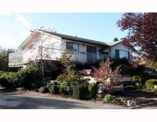 Main Photo: 5378 WILLOW Place in Ladner: Hawthorne House for sale in "HAWTHORNE" : MLS®# V795164