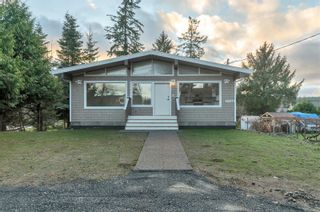 Photo 1: 3704 S Island Hwy in Campbell River: CR Campbell River South House for sale : MLS®# 861577