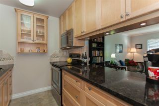 Photo 2: 304 1526 GEORGE Street: White Rock Condo for sale in "SIR PHILIP" (South Surrey White Rock)  : MLS®# R2208619