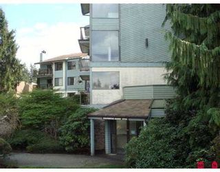 Photo 1: 106 32124 TIMS Avenue in Abbotsford: Abbotsford West Condo for sale in "CEDARBROOK MANOR" : MLS®# F2912399