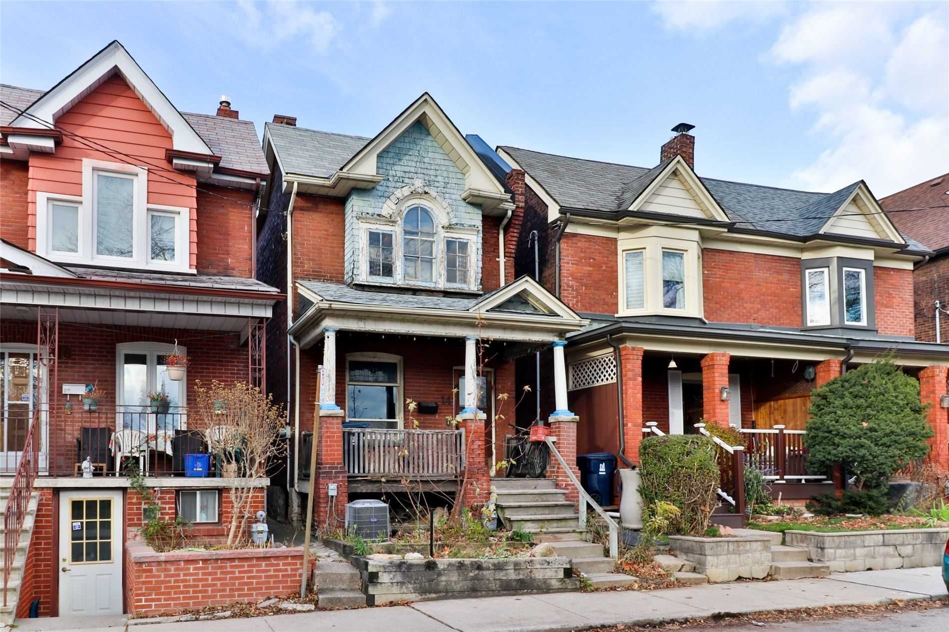 Main Photo: 14 Fernbank Avenue in Toronto: Dovercourt-Wallace Emerson-Junction House (2-Storey) for sale (Toronto W02)  : MLS®# W5451969