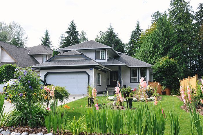 Main Photo: 20832 WICKLUND Avenue in Maple Ridge: Northwest Maple Ridge House for sale : MLS®# R2093654