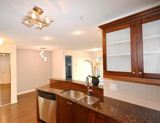 Photo 7: 109 1969 WESTMINSTER Avenue in Port Coquitlam: Glenwood PQ Condo for sale in "THE SAPPHIRE" : MLS®# R2641815