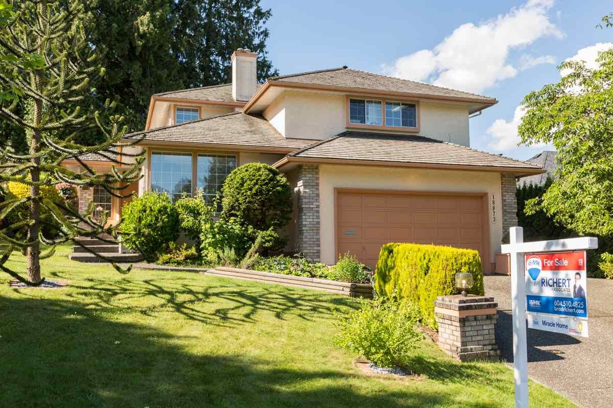 Main Photo: 18973 58TH Avenue in Surrey: Cloverdale BC House for sale in "Rosewood Park" (Cloverdale)  : MLS®# R2179621