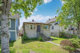 Photo 2: 2466 ADANAC Street in Vancouver: Renfrew VE House for sale (Vancouver East)  : MLS®# R2779807