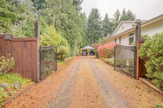 Photo 1: 8395 Bayview Park Dr in Lantzville: Na Upper Lantzville House for sale (Nanaimo)  : MLS®# 889072