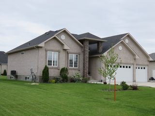 Photo 2: 39 Sage Place in Oakbank: Single Family Detached for sale : MLS®# 1514916