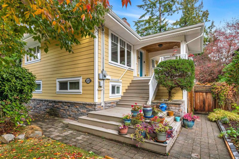 FEATURED LISTING: 1398 129 Street Surrey