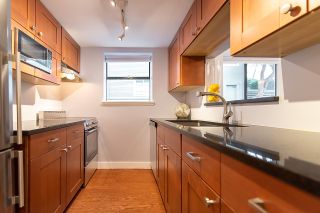 Photo 10: 2423 W 6TH Avenue in Vancouver: Kitsilano Townhouse for sale (Vancouver West)  : MLS®# R2432040