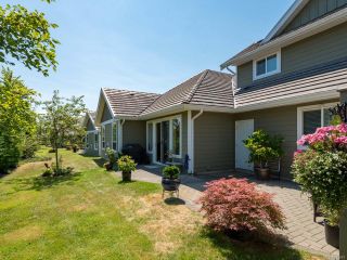 Photo 30: 9 737 Royal Pl in COURTENAY: CV Crown Isle Row/Townhouse for sale (Comox Valley)  : MLS®# 793870