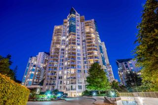 Photo 1: 2402 1199 EASTWOOD Street in Coquitlam: North Coquitlam Condo for sale in "SELKIRK" : MLS®# R2301549