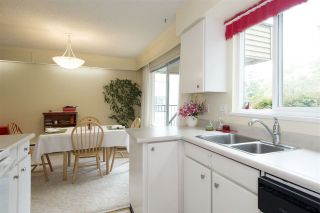 Photo 12: 106 1351 MARTIN Street: White Rock Condo for sale in "The Dogwood" (South Surrey White Rock)  : MLS®# R2186058