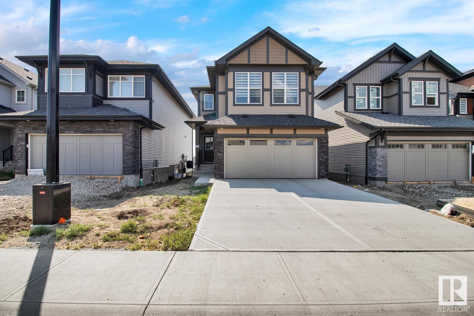 Main Photo: 4806 KINNEY Road in Edmonton: Zone 56 House for sale : MLS®# E4347839
