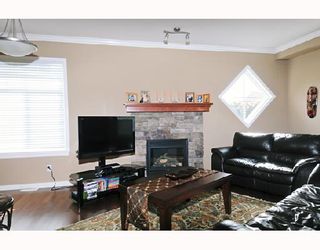 Photo 2: 12006 STEPHENS Street in Maple_Ridge: East Central House for sale (Maple Ridge)  : MLS®# V738192