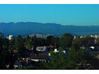 Photo 4: PH7 4868 Fraser Street in Vancouver: Fraser VE Condo for sale (Vancouver East)  : MLS®# V1015564
